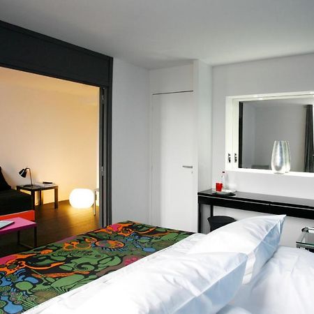 Design Hotel Des Francs Garcons Saint-Sauvant  Esterno foto